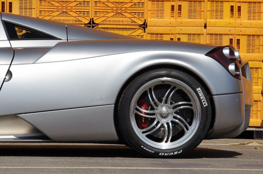  Pagani Huayra 2013 года  (фото 36 из 56)
